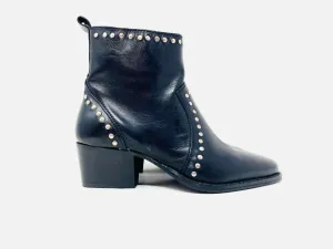 Charles David Size 5 Black/Silver Studded Leather Shoes Ankle Boots