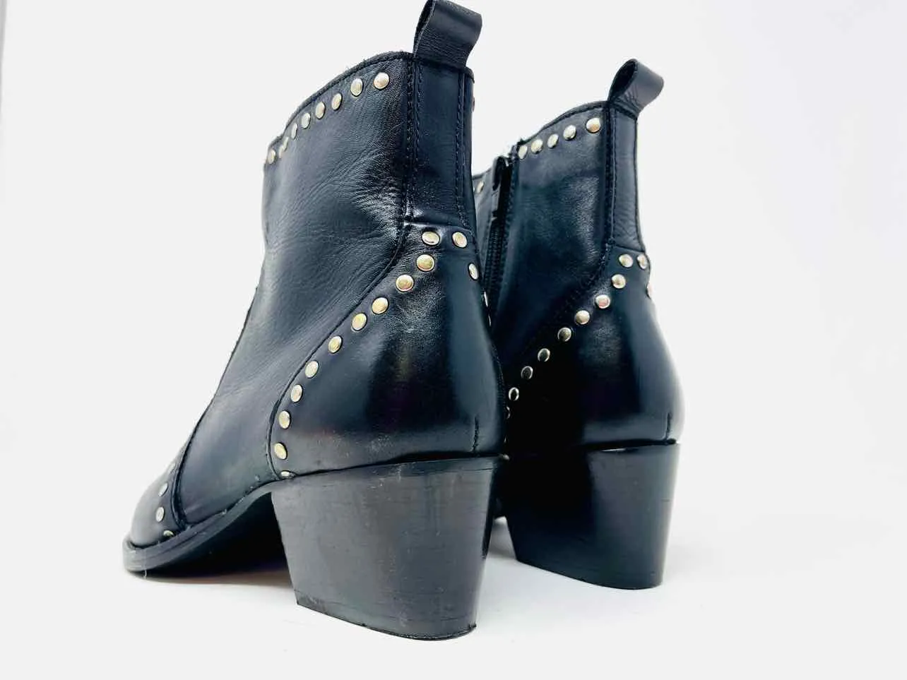 Charles David Size 5 Black/Silver Studded Leather Shoes Ankle Boots